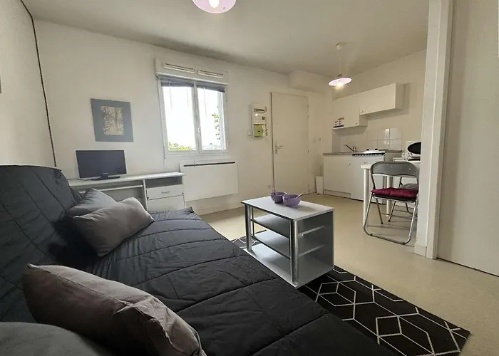 - Lr060-a06 Apartament